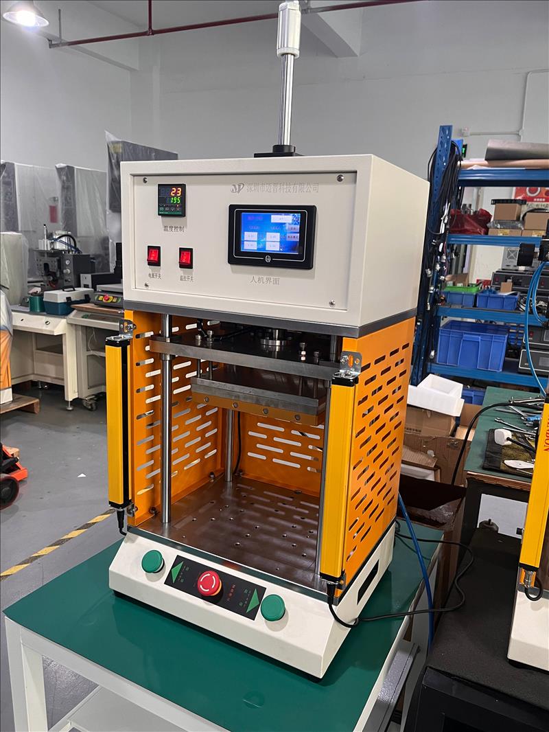 標(biāo)準(zhǔn)型氣動熱熔機(jī)